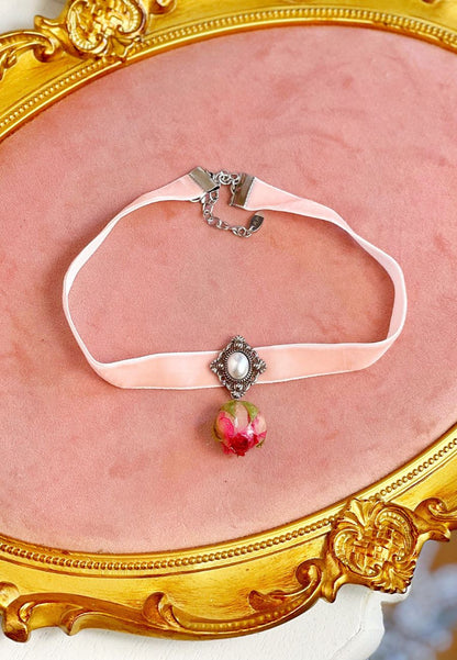 Choker Rose eternelle